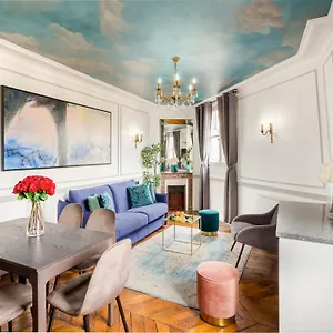 luxury-2-bedroom-duplex-beautiful-monument-view.fr-paris.fr/